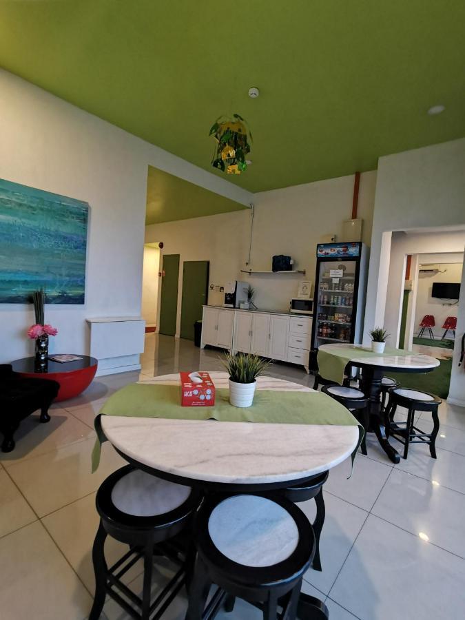 Olive Hotel Johor Bahru Exterior foto